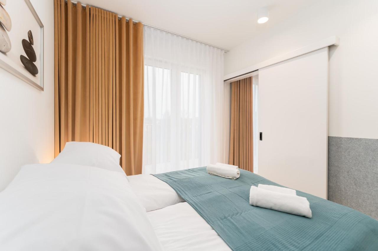 Apartament Submarine Surfingbird Dzwirzyno Bagian luar foto