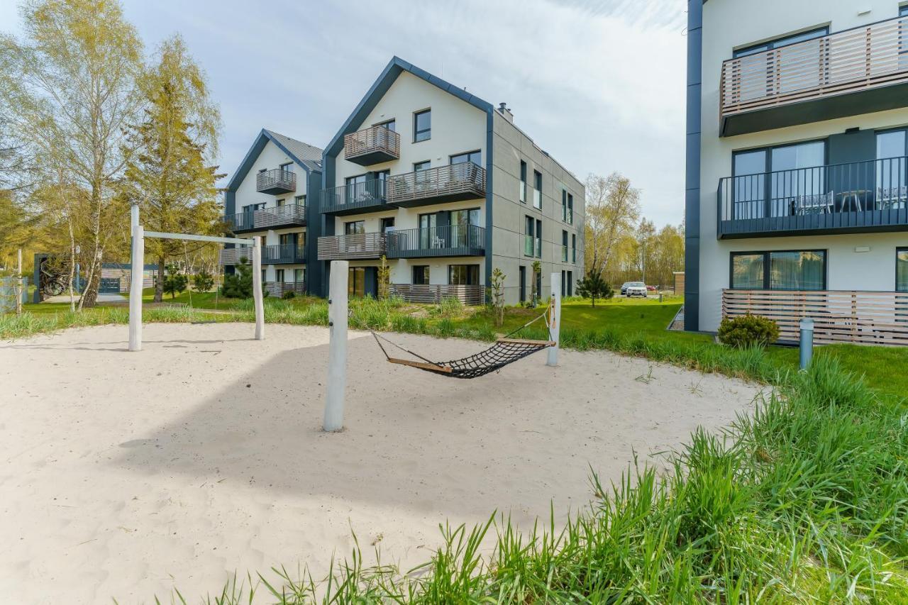 Apartament Submarine Surfingbird Dzwirzyno Bagian luar foto